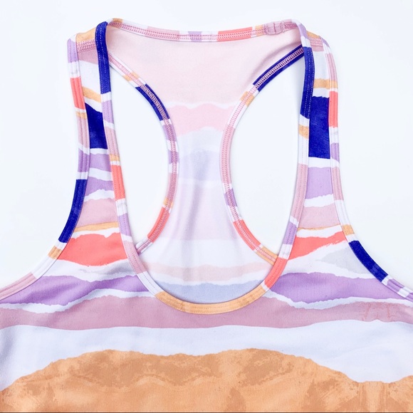 3/$25 LULULEMON Cool Racerback - Size 6 - Picture 3 of 3